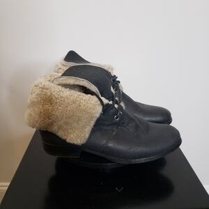 Micheal Micheal Kors Women's Fur Lining Leather Ankle Boots Size 8.5